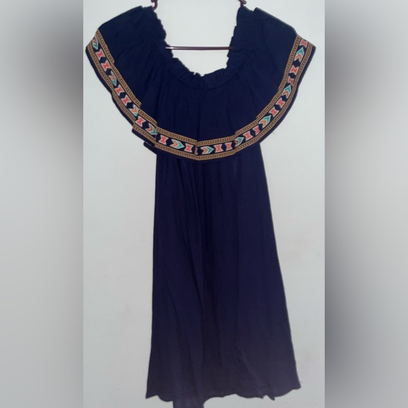 Off the shoulder dress - Picture 3 of 3